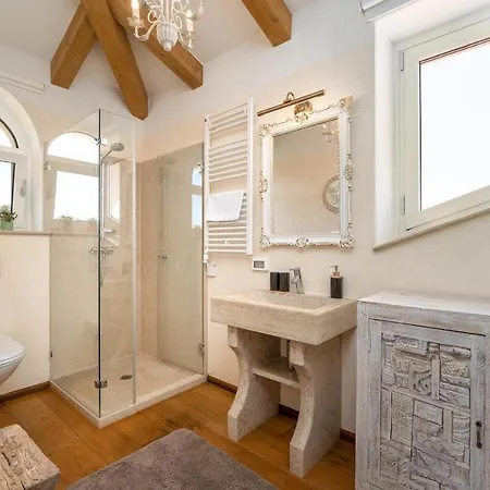 Villa Kastelir Dom wakacyjny